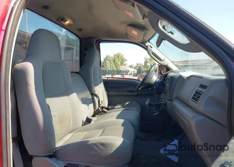 2004 Ford F-250 Xl/Xlt z USA, uszkodzony, nr VIN 1FTNF21L34EC60832